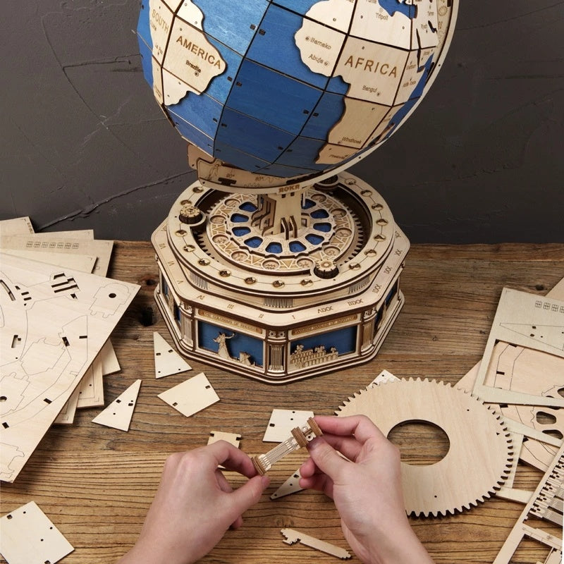 Globe Earth 567pcs 3D Wooden Puzzle Assemble Model Toy